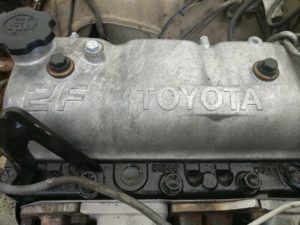 A Toyota 2F engine